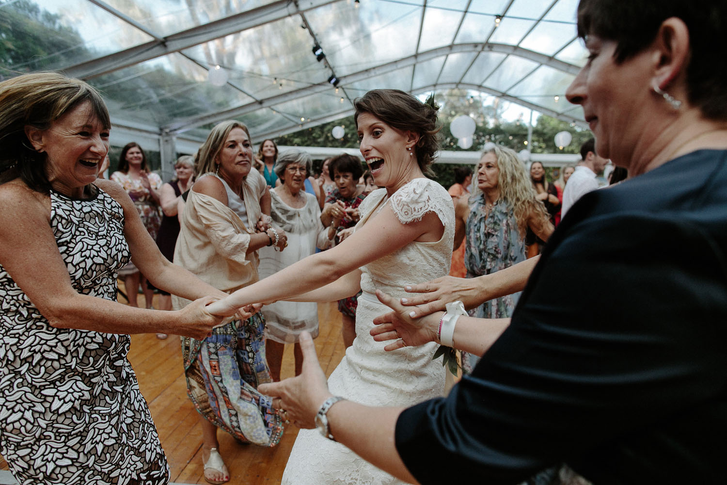 jewish wedding bride dancing hora